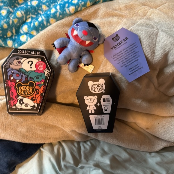 Vampbear deddy bears coffin mystery plush - Picture 8 of 9